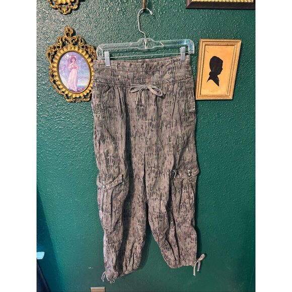 Free People Fly Away Printed Parachute Pants Size 4 Women’s - Picture 2 of 6